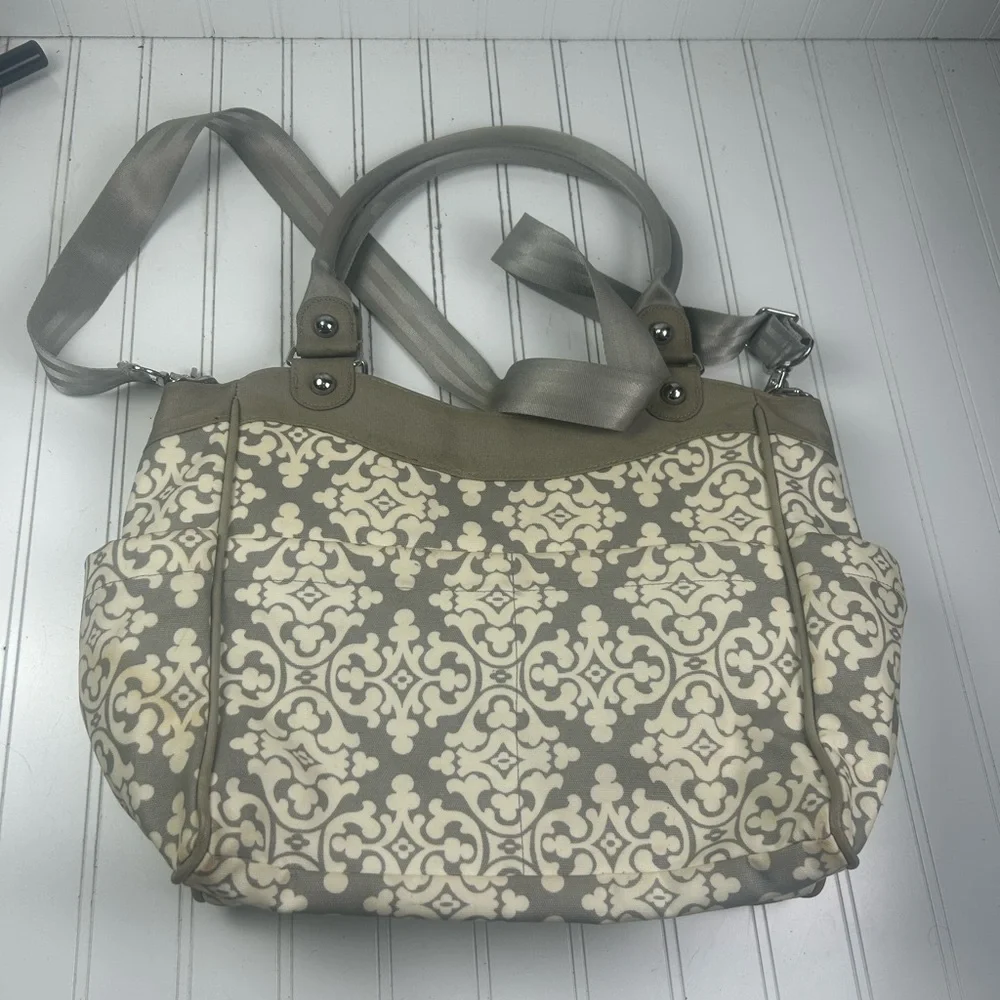 Petunia Pickle Bottom City Carryall Diaper Bag Breakfast in Berkshire MSRP $110